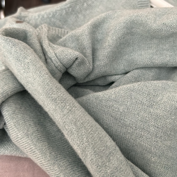 Smart set sweater size Medium - Picture 6 of 6